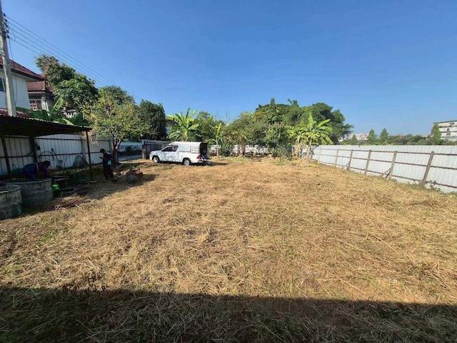 LS 959 ขายที่ดิน 200 ตร.ว. แบ่ง 4 แปลง ซอยสายไหม 32  เขตสายไหม เหมาะปลูกบ้าน ทำเลเงียบสงบ