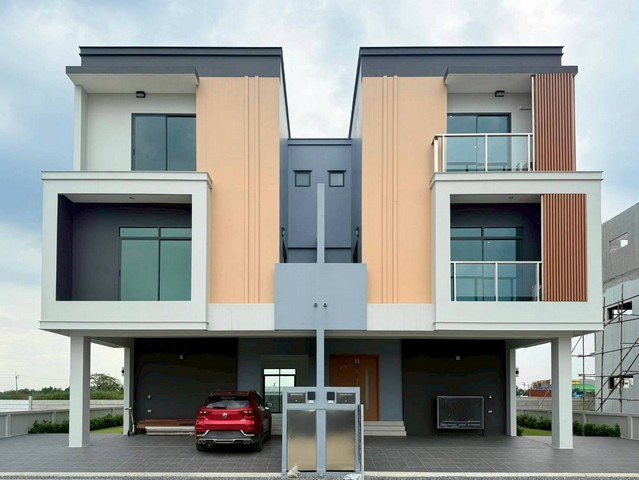 ขายโฮมออฟฟิศ คลองสี่ นาริโอ ริช พื้นที่ 49 ตร.ว. ต.คลองสี่ อ.คลองหลวง จ.ปทุมธานี