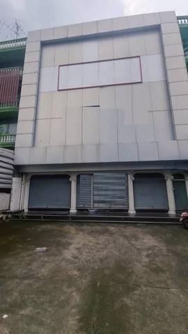 HR 9559 ให้เช่าอาคารพาณิชย์ 4.5 ชั้น 3 คูหา พื้นที่ใช้สอยรวม 283.2 ตร.ม จอดรถได้ 6 คัน ถนนรัชดาภิเษก ตลาดพลู  ใกล้ เดอะมอลล์ท่าพระ