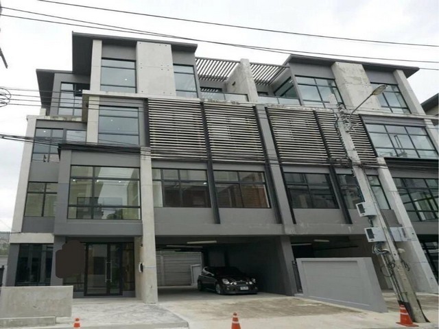 ให้เช่าอาคารสำนักงาน 4 ชั้น 460 ตรม. โครงการดิสทริค-ศรีวรา ทาวน์อินทาวน์ เลียบด่วน