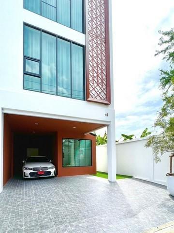 ขายทาวน์โฮม 3.5 ชั้น 26.4 ตร.ว. ย่านนาคนิวาส ลาดพร้าว 71 โชคชัย 4 ใกล้เซ็นทรัล อีสต์วิลล์