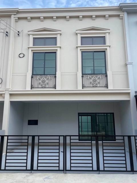 ให้เช่าทาวน์โฮม 2 ชั้น 130 ตร.ม. Siri Place Pattanakarn เฉลิมพระเกียรติ ร.9 ซอย 48