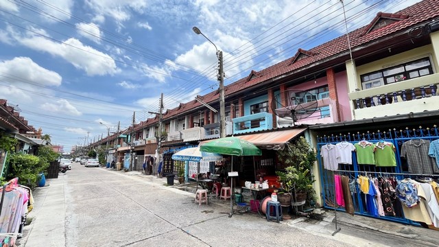 ขายทาวน์เฮ้าส์ 2 ชั้น โครงการ หนองแขม  เขตหนองแขม กรุงเทพ