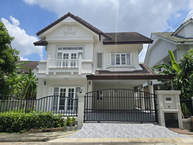 ให้เช่า บ้านพาร์คเวย์ ชาเล่ต์ รามคำแหง 190/1 พร้อมอยู่ ใกล้รถไฟฟ้าสายสีส้ม