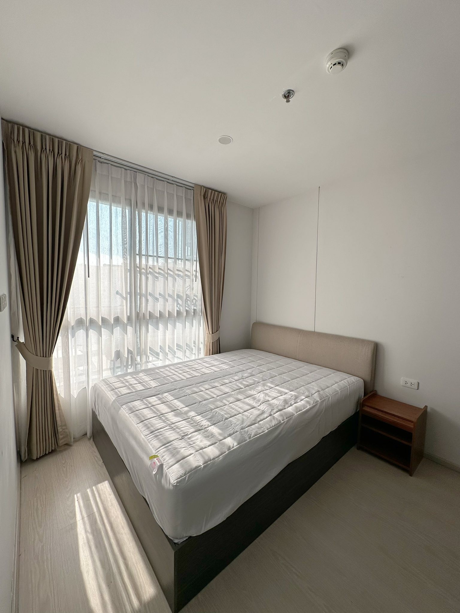 Elio DelNest Spacious Safe Comfortable 10th Floor BTS UdomSuk