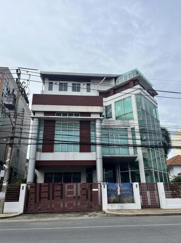 HR 9627 ให้เช่าสำนักงาน ติดถนนเมนโครงการ บางใหญ่ซิตี้ นนทบุรี  พร้อมใช้งาน มีห้องประชุมโต๊ะยาว ระบบลำโพง ห้องผู้บริหาร ห้องพักผ่อน