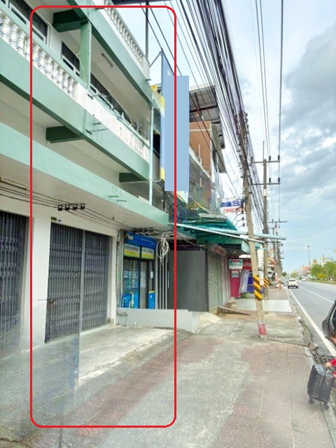 วงเวียนน้ำพุ 2.4 กม. ศาลหลักเมืองนครศรีธรรมราช 2.3 กม. ให้เช่าาคารพาณิชย์ 3.5 ชั้น ตลาดสดหัวอิฐ 1.6 กม.