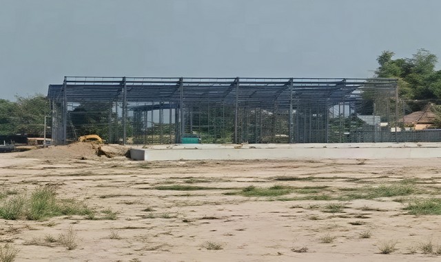 ให้เช่าโกดังบ้านบึงชลบุรี พื้นที่โรงงาน 936  ตรม  พื้นที่ทั้งหมด ประมาณ 1500 ตรม พื้นที่สีเหลืองอ่อน