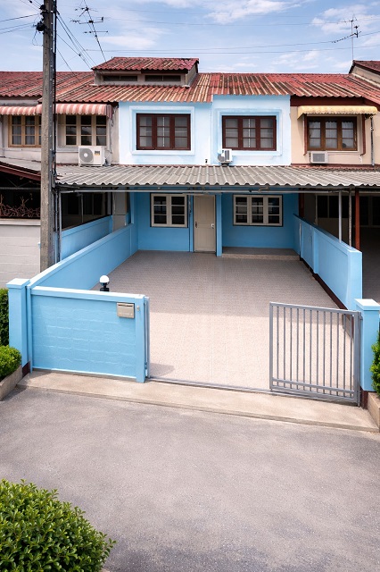 เพชรเกษม69 ให้เช่า ทาวน์โฮมใหญ่มาก 2ชั้น ถูกที่สุดในฝั่งธนบุรี เลียบคลองฝั่งเหนือ12 2นอน  เอกชัย บางบอน  160 ตรม. 20ตรว.