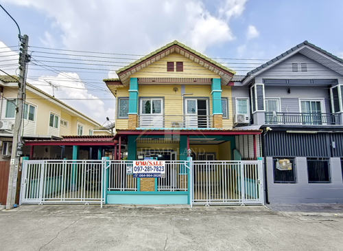 บ้านแฝด หมู่บ้าน ปิ่นทอง 4 ช่างอากาศอุทิศ 14 ดอนเมือง