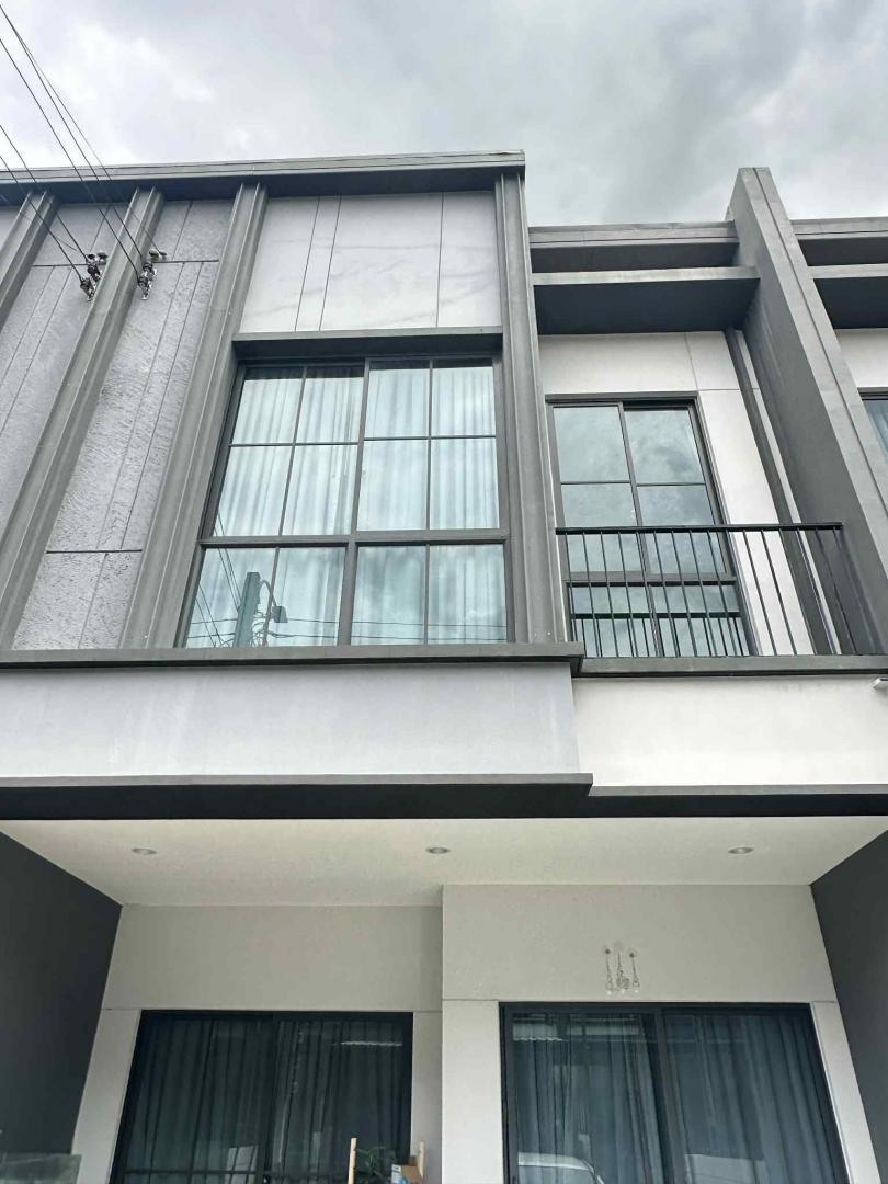 HR 9769 ให้เช่าทาวน์โฮม หมู่บ้านเวิร์ฟ สายไหม 56  สัตว์เลี้ยง จดทะเบียนบริษัทได้
