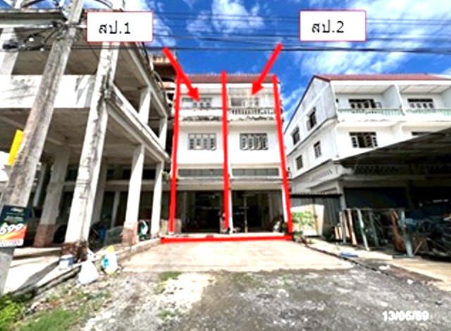 ขายอาคารพาณิชย์ปทุมธานี 3 ชั้น มีชั้นลอย 2 คูหา (ภายในเปิดทะลุถึงกันทุกชั้น)  อำเภอธัญบุรี
