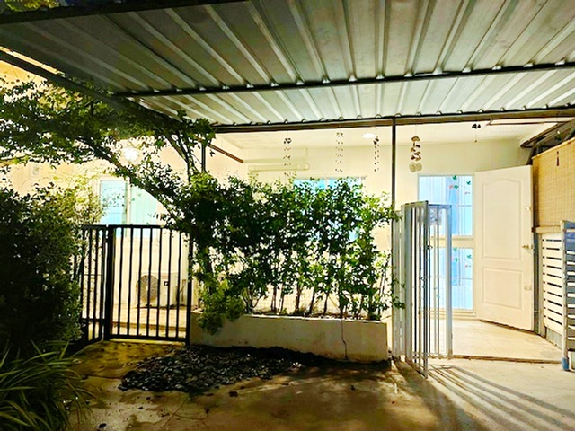 แฟรี่พลาซ่า 600 ม. บึงแก่นนคร 800 ม. วัดศรีนวล 900 ม. บ้านเดี่ยวชั้นเดี่ยว 2 นอน 1 น้ำ 63 ตร.ม. รีโนเวทใหม่  เมืองขอนแก่น