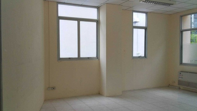 ให้เช่า สำนักงาน - กรุงเทพ วัฒนา    ชั้นที่ 1 ชั้นทั้งหมด 1 ชั้น