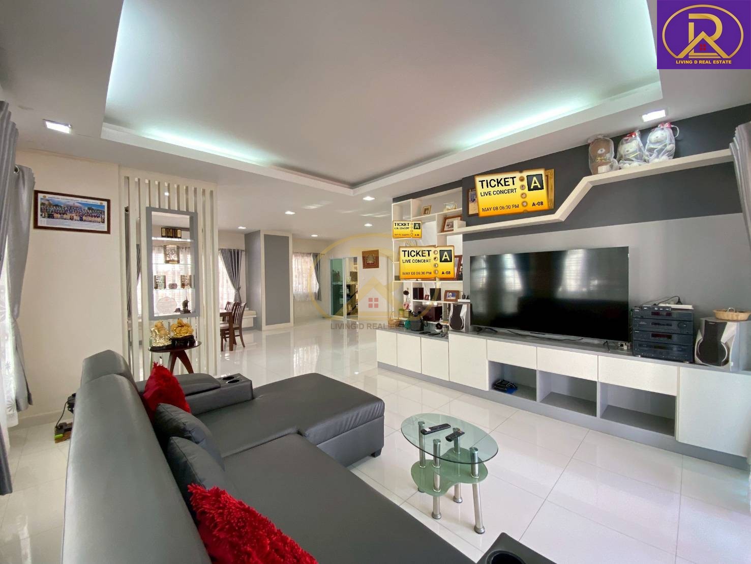 ให้เช่าบ้านเดี่ยวบางแสน บ้านหลังใหญ่ แต่งสวยพร้อมอยู่ พื้นที่ใช้สอยเยอะ หมู่บ้านแกรนด์มณีรินทร์ สามมุข-บางแสน อ.เมืองชลบุรี จ.ชลบุรี