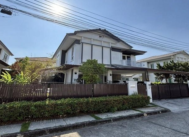 ขายบ้านเดี่ยว 2 ชั้น  โครงการ มัณฑนา รามอินทรา-วงแหวน ใกล้ Club House