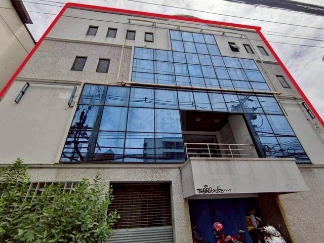 ให้เช่าอาคาร Stand Alone 4 ชั้นหลังมุม 750 ตร.ม. ติดถนนใหญ่พระราม4 ติด MRT หัวลำโพง ใกล้จุฬา สามย่าน พร้อมเข้าอยู่ Office หรูใจกลางเมือง