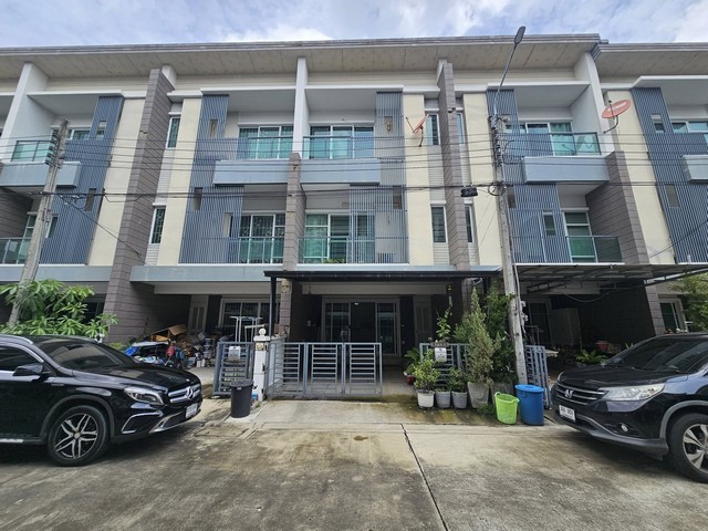 ลดราคาหนักมาก????ขายด่วน‼️ ราคาดีที่สุดโครงการ Town Avenue ศรีนครินทร์ – ซอยอ่อนนุช 68 จาก 5690000  เหลือ 5299000