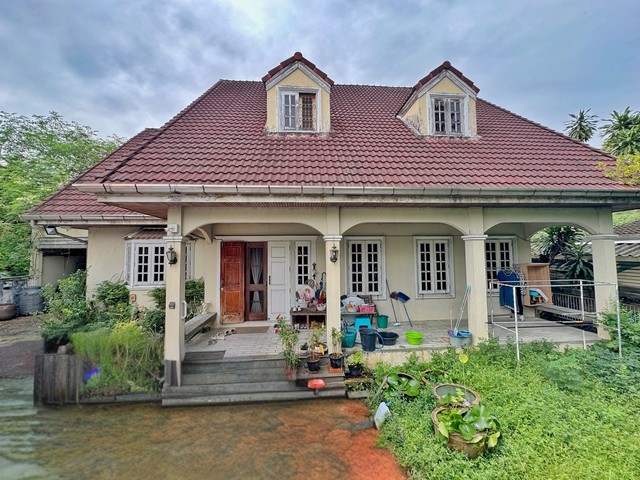 ขายบ้านเดี่ยว วิภาวดีรังสิต 64  แจ้งวัฒนะ 1  129 ตร.วา  300 ตร.ม.  5 ห้องนอน 5 ห้องน้ำ  ราคาพิเศษ 14.5 ล้านบาท เหมา