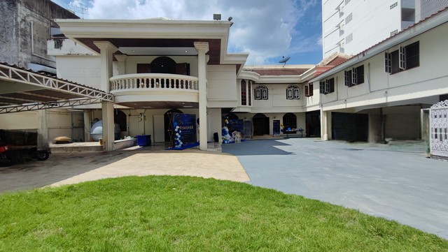 รหัส:  680831 บ้านเดี่ยวสุทธิสารวินิจฉัย SALE ขาย บ้าน - 20 Square Wah 2 NGAN 0 ไร่ 34900000 บาท.   บรรยากาศดี