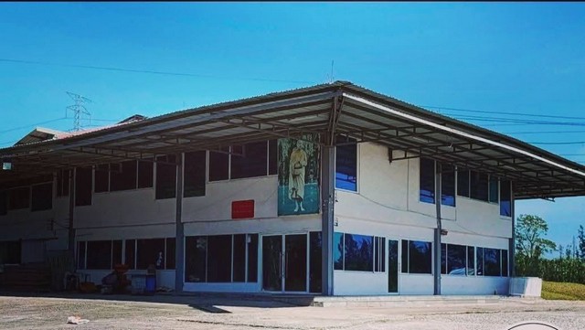 ขายและให้เช่าโรงงานหลอมชลบุรี  ที่ดินพร้อมสิ่งปลูกสร้าง เนื้อ​ที่ 28 ไร่​  ( ผังสีเหลือง  )​