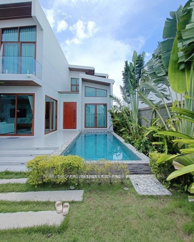 LV53589 ขาย บ้านสร้างใหม่พร้อมสระว่ายน้ำ Atmos Prime Villa Pattaya (มาบประชัน) ใกล้ สยามคันทรีคลับ และ รพ.ธรรมศาสตร์
