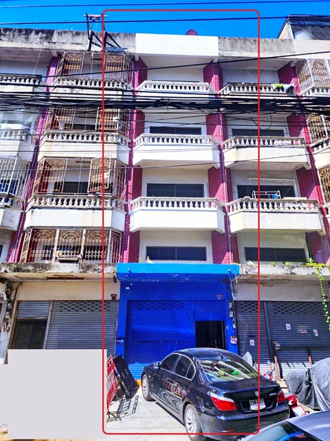 ทาสีใหม่ ให้เช่าอาคาร 4.5ชั้น BTSอ่อนนุช 1กม. อ่อนนุช4-12 สุขุมวิท81 มี2 7-11 ในซอย 30ม. และ100ม. แอร์3