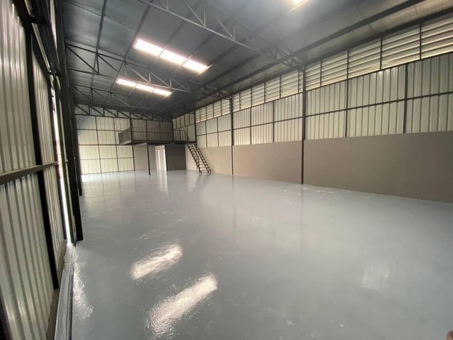 ให้เช่าโกดังเก็บสิ้นค้า 180 ตร.ม. ถนนโชคชัย 4 ลาดพร้าว ใกล้เซ็นทรัลอีสวิลล์