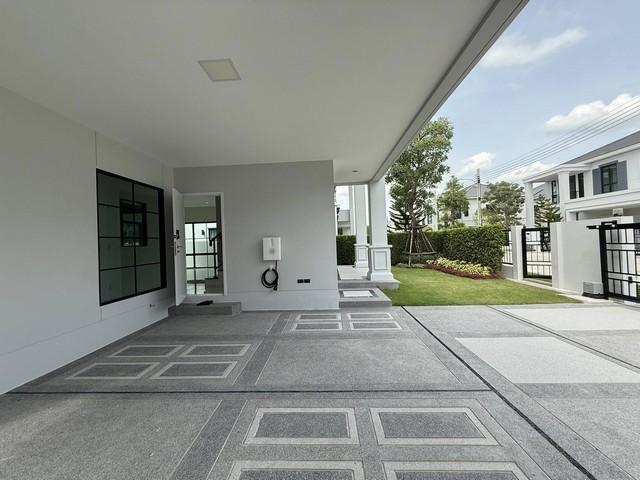 P2142 ขายบ้าน โครงการเศรษฐสิริ วัชรพล-เทพรักษ์ ซอยรัตนโกสินทร์สมโภชน์ ถนนวัชรพล ส่วนกลางใหญ่วิวทะเลสาบ ใกล้รถไฟฟ้า และทางด่วน 3 สาย