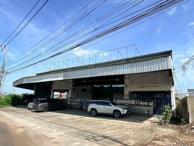 BST1322 โกดังให้เช่า ย่านบางกรวย บางใหญ่ ติดโลตัส พลัสมอลล์บางใหญ่ เนื้อที่ 219 ตารางวา พื้นที่รวมประมาณ 876 ตารางเมตร