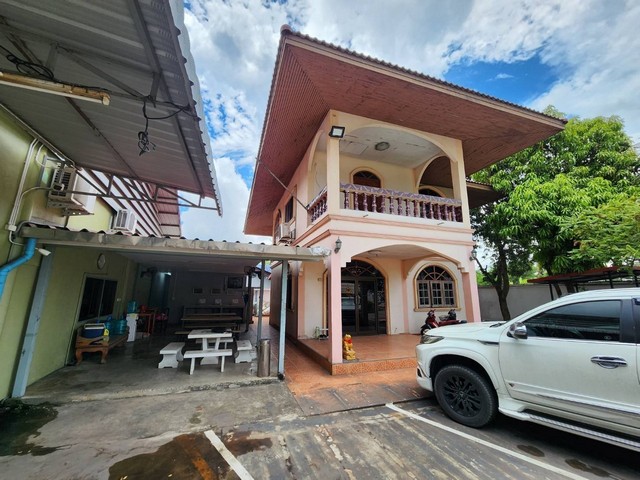 ให้เช่าโรงงานพื้นที่รวม 2400 ตารางเมตร ไฟฟ้า 400 KVA  ใกล้ถนนพระราม 2  จังหวัดสมุทรสาคร