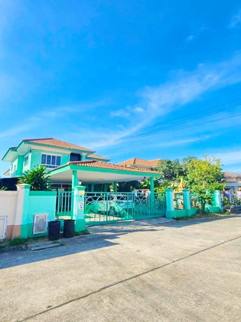 รร.เตรียมอุดมศึกษา 500 ม. 4นอน 5น้ำ ภัสสร ฟลอร่าวิลล์ Royal บึงโคล่ 1.4กม. ให้เช่าบ้าน 2 ชั้นพร้อมเฟอร์ฯ 100ตร.วา.  ถ. สุวินทวงศ์74-88