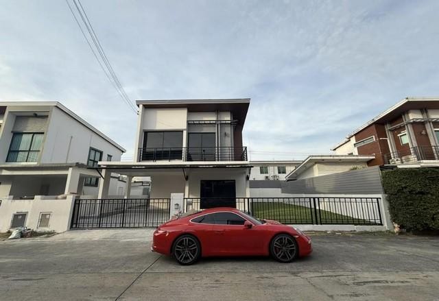 ขายบ้านเดี่ยว รีโนเวทใหม่ ถนน เฉลิมพระเกียรติรัชกาลที่ 9 ซอย 87 หมู่บ้านพฤกษา วีทู อ่อนนุช พระราม9 เขตประเวศ