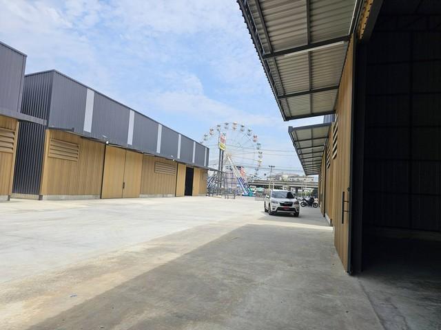 ให้เช่าโกดังสร้างใหม่288ตรม.576 ตรมย่านห้าแยกวัชรพลสุขาภิบาล5 ถนนกว้าง8เมตรรถเข้าออกสะดวก