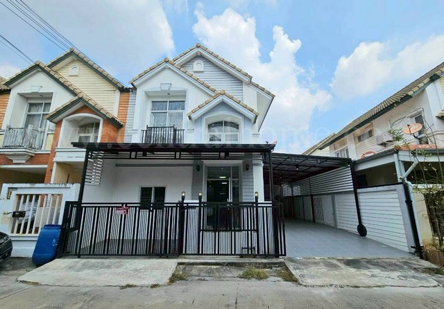 ให้เช่า ทาวน์เฮ้าส์ บ้านวรางกูล รังสิต คลอง 3 รีโนเวทใหม่ ราคาถูก