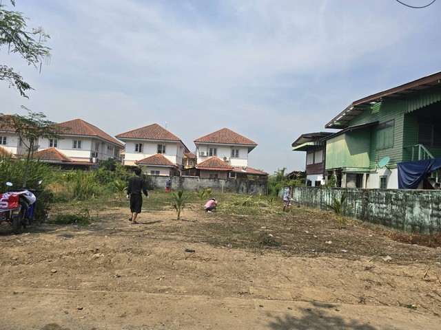 ที่ดิน - 100 SQ.WA 0 Ngan 0 RAI  ใกล้กับ วัดกู้ ราคาถูกเหลือเชื่อ