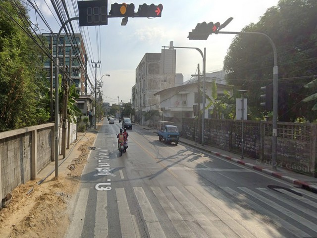 ขายที่ดินพร้อมสิ่งปลูกสร้าง 493 ตรว. พหลโยธิน34 (พหลโยธิน32) ใกล้ BTS เสนานิคม ทำเลดี ติดถนน เหมาะสร้างบ้าน สำนักงาน อพาร์ทเมนท์ คอนโด