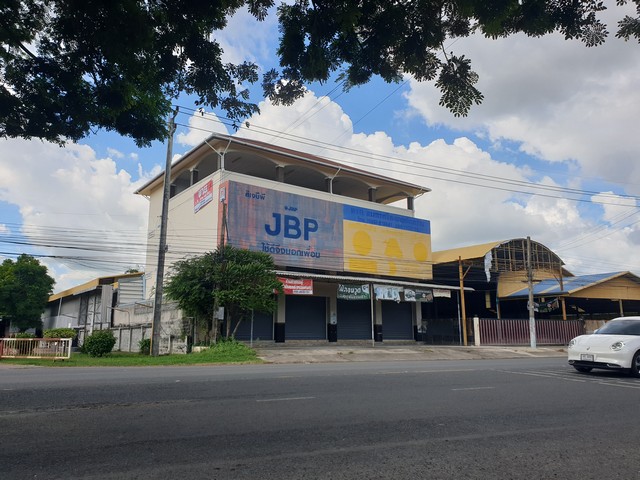 ขายอาคารพาณิชย์ 3 ชั้น + โกดังใหญ่ ทำเลทองใจกลางศรีสะเกษ