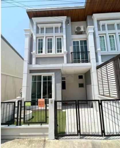 ให้เช่าทาวน์โฮม 2 ชั้น โกลเด้น ทาวน์ 3 บางนา-สวนหลวง เฟอร์นิเจอร์ครบพร้อมเข้าอยู่