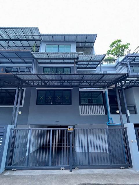 ให้เช่าโฮมออฟฟิศ300ตร.ม.7ชั้นย่านลาดพร้าว41ภาวนาโชคชัย4หน้ากว้าง 6.5 เมตร ไม่มีค่าส่วนกลาง
