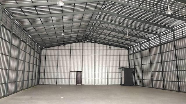 ให้เช่าโกดัง พื้นที่ 900 ตร.ม. ถนนสุขุมวิท บางละมุง ชลบุรี รถเทรลเลอร์เข้า-ออกได้