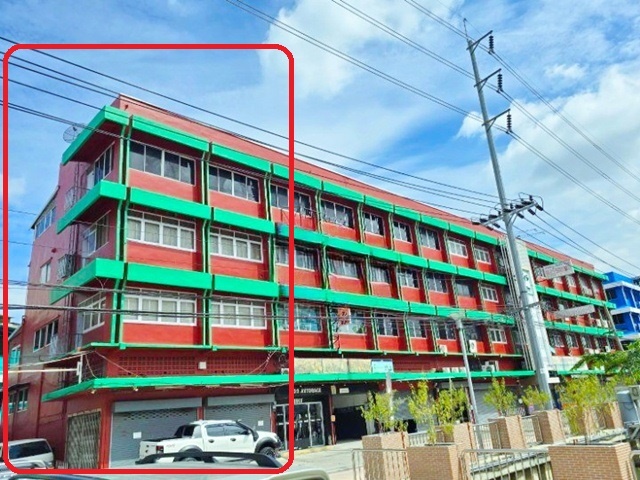 ให้เช่าอาคาร 4.5ชั้น 2คูหาหลังมุม ติดกัน ตลาดสดห้วยขวาง 1.4 กม. BTS สะพานควาย 900ม. อินทามระ10-14   28ตร.วา. 448ตร.ม. ม.ศรีปทุม พญาไท 4นอน