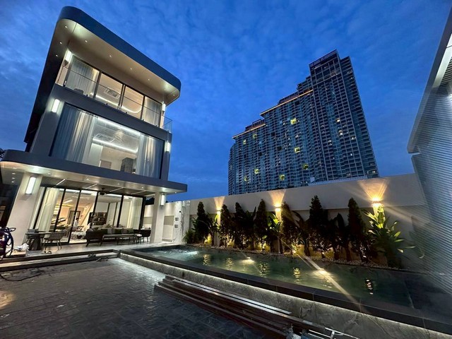 ขาย พูลวิลล่าหรู จอมเทียนซอย 13 - เพียง 200 เมตรถึงทะเล! ตำบลหนองปรือ อำเภอบางละมุง  ชลบุรี