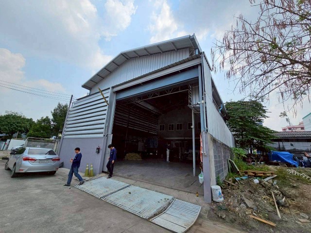 ให้เช่าโกดังใหม่ ทำเลบางนาตราด  310 ตร.ม มีออฟฟิศ เหมาะสำหรับ คลังสินค้า ธุรกิจออนไลน์ สำนักงานพร้อมโกดัง ราคาเช่า35000บ/ด ถนนบางนาตราดกม.7