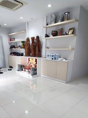 HS 1877 ขายโฮมออฟฟิศ 5 ชั้น ศรีนครินทร์15 ใกล้รพ. สมิติเวช ศรีนครินทร์ ที่จอดรถ 14 คัน ห่างจากถนนใหญ่ 120 เมตร