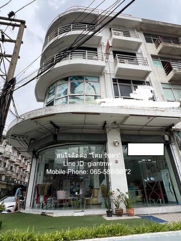 ตึก ให้เช่าอาคารพาณิชย์ 4.5 ชั้น (ห้องมุม) 2 คูหาติดกัน เนื้อที่ 30.1 ตร.ว. พื้นที่ใช้สอย 600 ตร.ม. โดยในตัวอาคารมีชั้นลอยที่ต่อเติมในอาคารต่อเติมแล้ว) และมีระเบียงด้านนอกในบริเวณชั้น 3 &amp 4 31 ตร.วา  70000 บาท. ใกล้กับ ตลาดเอี่ยมสมบัติ และห่างรถไฟฟ้า