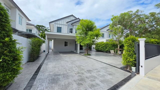 ให้เช่า บ้านเดี่ยว Villaggio 3 ศรีนครินทร์-บางนา ขนาด 81 ตร.วา พทชส 150 ตร.ม. 3 ห้องนอน 3 ห้องน้ำ จอดรถ 4 คัน ใกล้เมกะบางนา 65000/เดือน