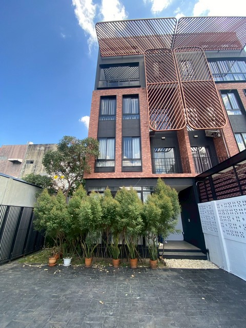 ให้เช่าทาวน์โฮม 3.5 ชั้น BRITLOFT เกษตร – นวมินทร์ ลาดปลาเค้า34 เกษตรนวมินทร์ เลียบทางด่วน