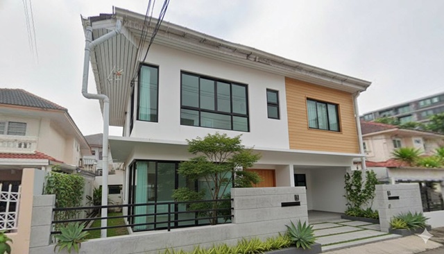 5นอน นาคนิวาส40-48 ให้เช่า บ้านเดี่ยว 2 ชั้น รีโนเวทใหม่  260 ตร.ม. 65 ตร.วา.MRT โชคชัย 4 3.1 กม.