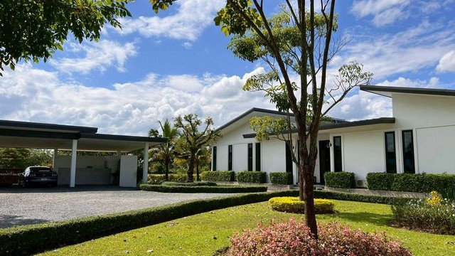 บ้านพักตากอากาศ พื้นที่กว้าง บรรยากาศดี ดอยสะเก็ด